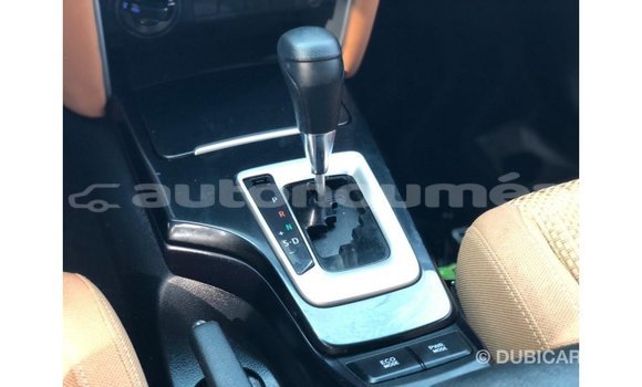 Acheter Import Voiture Toyota Fortuner Blanc à Import - Dubai, Iles Acheter Import Voiture Toyota Fortuner Blanc à Import - Dubai, Iles