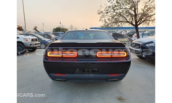 Buy Import Dodge Challenger Black Car in Import - Dubai in Iles Buy Import Dodge Challenger Black Car in Import - Dubai in Iles