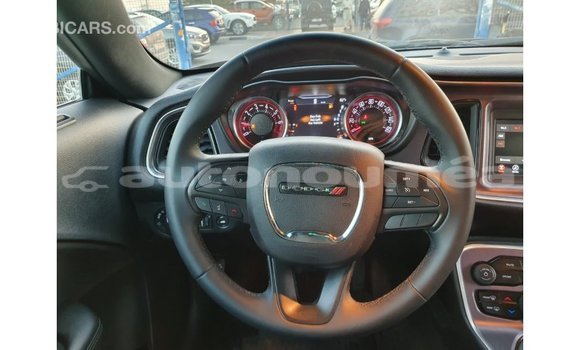 Buy Import Dodge Challenger Black Car in Import - Dubai in Iles Buy Import Dodge Challenger Black Car in Import - Dubai in Iles