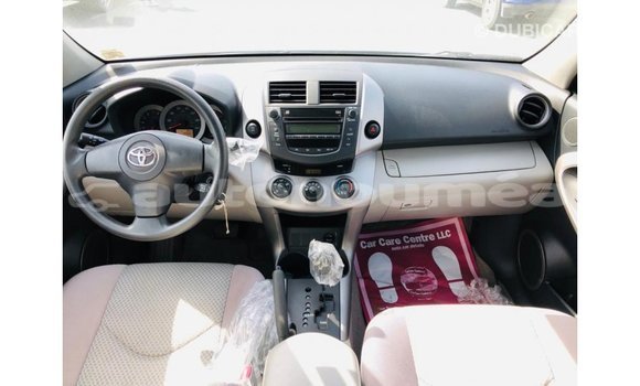 Acheter Import Utilitaire Toyota HiAce Bleu à Import - Dubai, Iles Acheter Import Utilitaire Toyota HiAce Bleu à Import - Dubai, Iles