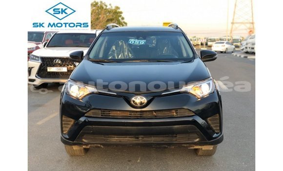 Acheter Import Utilitaire Toyota HiAce Noir à Import - Dubai, Iles Acheter Import Utilitaire Toyota HiAce Noir à Import - Dubai, Iles