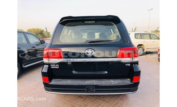Acheter Import Voiture Toyota Land Cruiser Noir à Import - Dubai, Iles Acheter Import Voiture Toyota Land Cruiser Noir à Import - Dubai, Iles