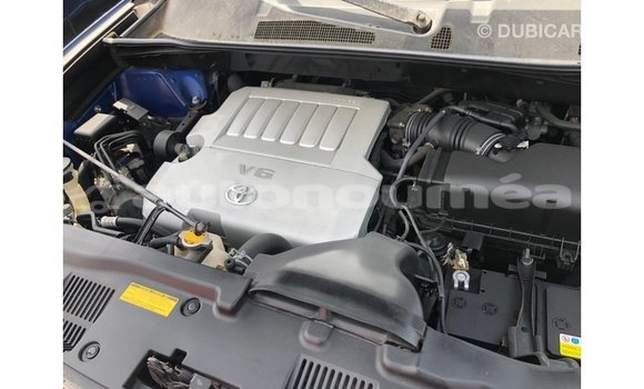 Acheter Import Voiture Toyota Highlander Bleu à Import - Dubai, Iles Acheter Import Voiture Toyota Highlander Bleu à Import - Dubai, Iles