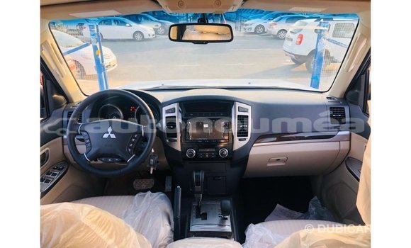 Buy Import Mitsubishi Pajero Black Car in Import - Dubai in Iles Buy Import Mitsubishi Pajero Black Car in Import - Dubai in Iles