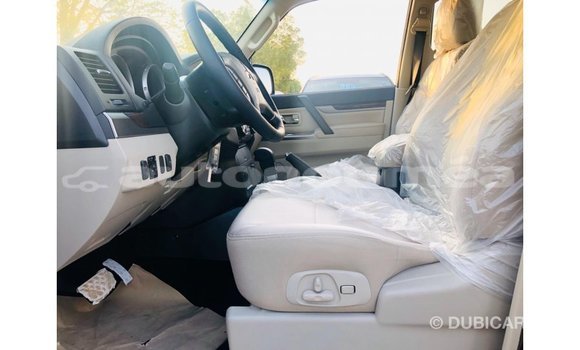 Buy Import Mitsubishi Pajero Black Car in Import - Dubai in Iles Buy Import Mitsubishi Pajero Black Car in Import - Dubai in Iles
