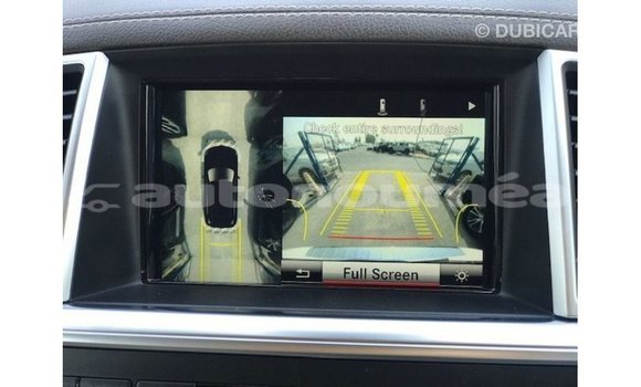 Acheter Import Voiture Mercedes-Benz 190 Blanc à Import - Dubai, Iles Acheter Import Voiture Mercedes-Benz 190 Blanc à Import - Dubai, Iles