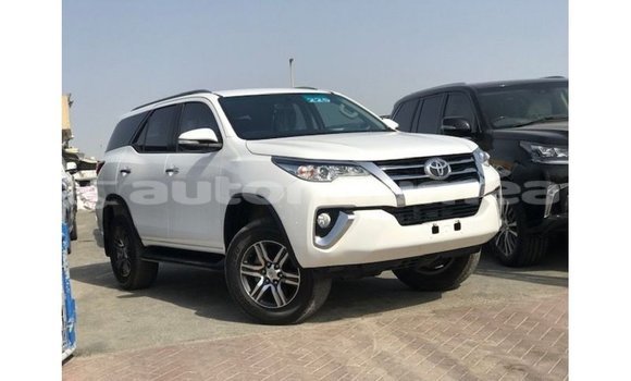 Medium with watermark toyota fortuner iles import dubai 4142