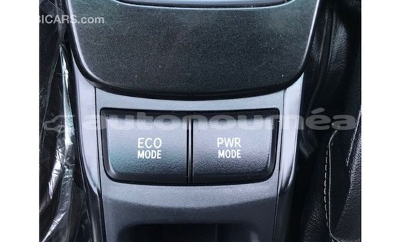 Acheter Import Voiture Toyota Fortuner Blanc à Import - Dubai, Iles Acheter Import Voiture Toyota Fortuner Blanc à Import - Dubai, Iles