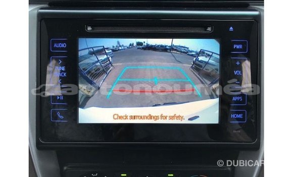 Acheter Import Voiture Toyota Fortuner Blanc à Import - Dubai, Iles Acheter Import Voiture Toyota Fortuner Blanc à Import - Dubai, Iles