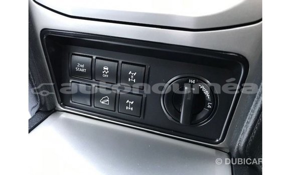 Acheter Import Voiture Toyota Prado Bleu à Import - Dubai, Iles Acheter Import Voiture Toyota Prado Bleu à Import - Dubai, Iles