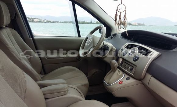 Buy Used Renault Scenic Other Car in Kaala Gomen in Nord
