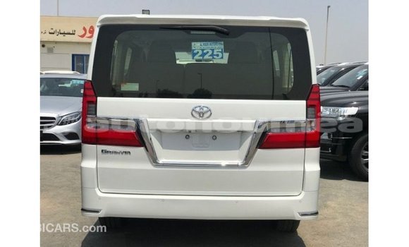 Acheter Import Voiture Toyota Granvia Blanc à Import - Dubai, Iles Acheter Import Voiture Toyota Granvia Blanc à Import - Dubai, Iles