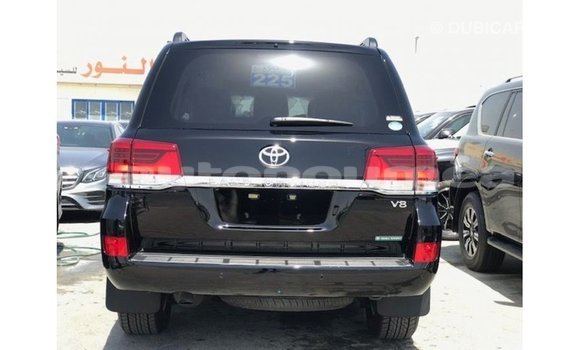 Acheter Import Voiture Toyota Land Cruiser Noir à Import - Dubai, Iles Acheter Import Voiture Toyota Land Cruiser Noir à Import - Dubai, Iles
