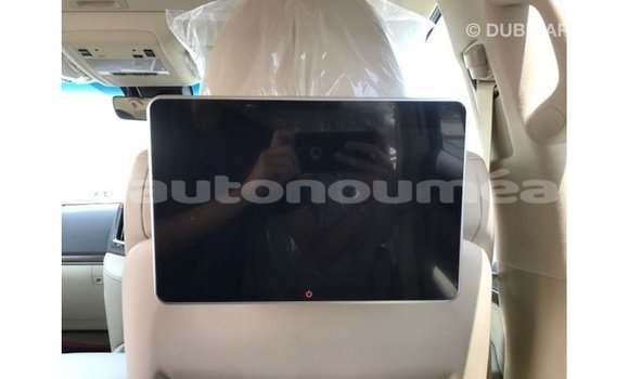 Acheter Import Voiture Toyota Land Cruiser Noir à Import - Dubai, Iles Acheter Import Voiture Toyota Land Cruiser Noir à Import - Dubai, Iles