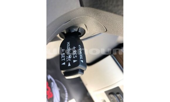 Acheter Import Voiture Toyota Land Cruiser Noir à Import - Dubai, Iles Acheter Import Voiture Toyota Land Cruiser Noir à Import - Dubai, Iles