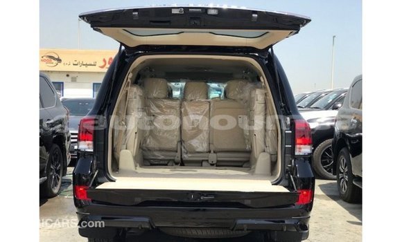 Acheter Import Voiture Toyota Land Cruiser Noir à Import - Dubai, Iles Acheter Import Voiture Toyota Land Cruiser Noir à Import - Dubai, Iles