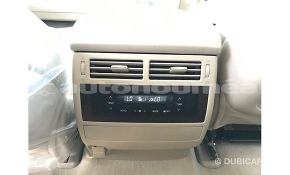 Acheter Import Voiture Toyota Land Cruiser Noir à Import - Dubai, Iles Acheter Import Voiture Toyota Land Cruiser Noir à Import - Dubai, Iles