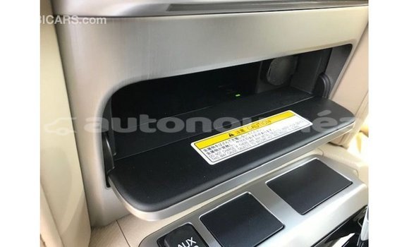 Acheter Import Voiture Toyota Land Cruiser Noir à Import - Dubai, Iles Acheter Import Voiture Toyota Land Cruiser Noir à Import - Dubai, Iles