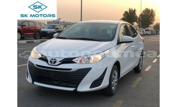 Acheter Import Utilitaire Toyota DA Blanc à Import - Dubai, Iles Acheter Import Utilitaire Toyota DA Blanc à Import - Dubai, Iles