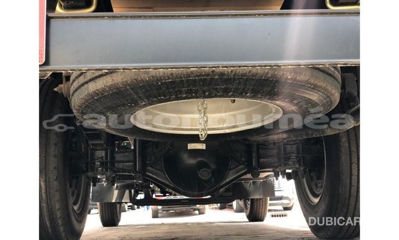 Buy Import Mitsubishi Carisma White Car in Import - Dubai in Iles Buy Import Mitsubishi Carisma White Car in Import - Dubai in Iles