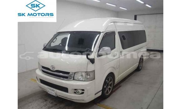 Acheter Import Voiture Toyota Hiace Blanc à Import - Dubai, Iles Acheter Import Voiture Toyota Hiace Blanc à Import - Dubai, Iles