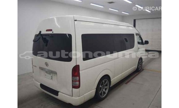 Acheter Import Voiture Toyota Hiace Blanc à Import - Dubai, Iles Acheter Import Voiture Toyota Hiace Blanc à Import - Dubai, Iles