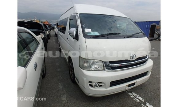 Acheter Import Voiture Toyota Hiace Blanc à Import - Dubai, Iles Acheter Import Voiture Toyota Hiace Blanc à Import - Dubai, Iles