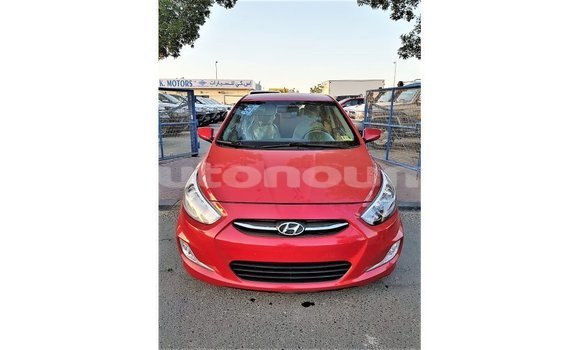 Acheter Import Voiture Hyundai Accent Rouge à Import - Dubai, Iles Acheter Import Voiture Hyundai Accent Rouge à Import - Dubai, Iles