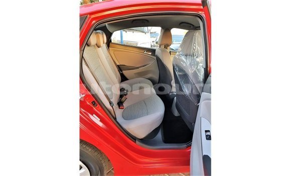 Acheter Import Voiture Hyundai Accent Rouge à Import - Dubai, Iles Acheter Import Voiture Hyundai Accent Rouge à Import - Dubai, Iles
