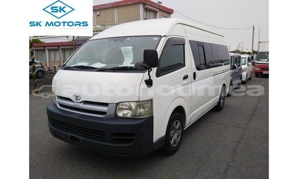 Acheter Import Voiture Toyota Hiace Blanc à Import - Dubai, Iles Acheter Import Voiture Toyota Hiace Blanc à Import - Dubai, Iles