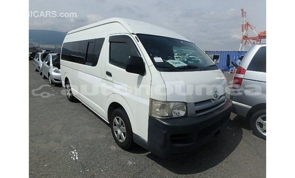 Acheter Import Voiture Toyota Hiace Blanc à Import - Dubai, Iles Acheter Import Voiture Toyota Hiace Blanc à Import - Dubai, Iles