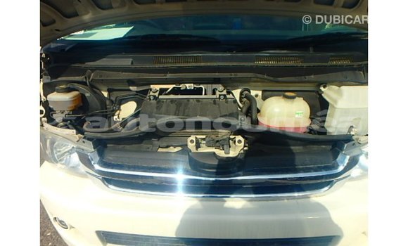 Acheter Import Voiture Toyota Hiace Blanc à Import - Dubai, Iles Acheter Import Voiture Toyota Hiace Blanc à Import - Dubai, Iles