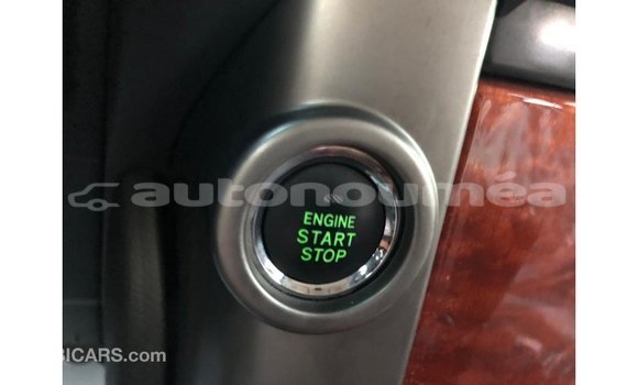 Acheter Import Voiture Toyota Prado Blanc à Import - Dubai, Iles Acheter Import Voiture Toyota Prado Blanc à Import - Dubai, Iles