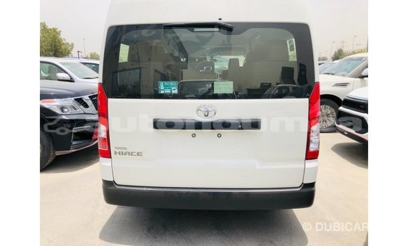 Buy Import Toyota Hiace White Car in Import - Dubai in Iles Buy Import Toyota Hiace White Car in Import - Dubai in Iles