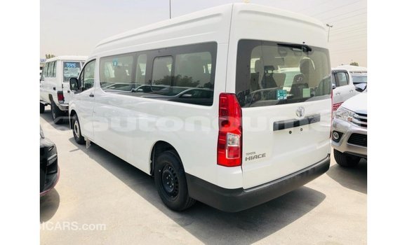 Buy Import Toyota Hiace White Car in Import - Dubai in Iles Buy Import Toyota Hiace White Car in Import - Dubai in Iles