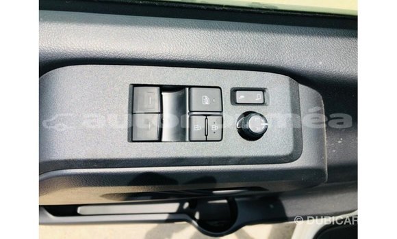 Buy Import Toyota Hiace White Car in Import - Dubai in Iles Buy Import Toyota Hiace White Car in Import - Dubai in Iles
