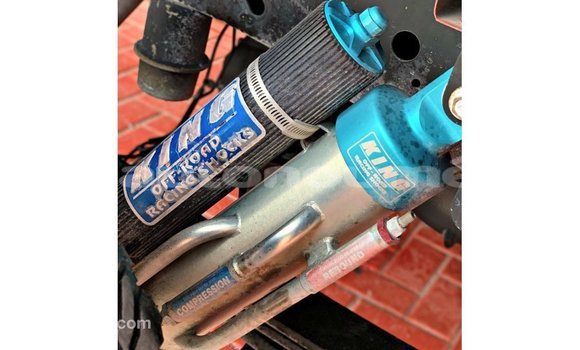 Buy Import Ford Club Wagon Red Car in Import - Dubai in Iles Buy Import Ford Club Wagon Red Car in Import - Dubai in Iles