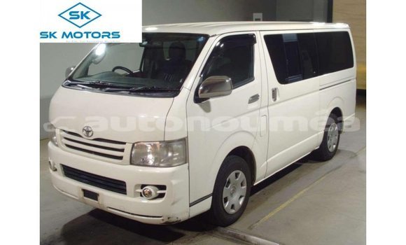 Acheter Import Voiture Toyota Hiace Blanc à Import - Dubai, Iles
