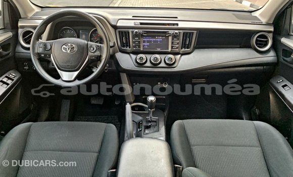 Acheter Import Utilitaire Toyota HiAce Autre à Import - Dubai, Iles Acheter Import Utilitaire Toyota HiAce Autre à Import - Dubai, Iles