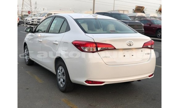 Acheter Import Utilitaire Toyota DA Blanc à Import - Dubai, Iles Acheter Import Utilitaire Toyota DA Blanc à Import - Dubai, Iles