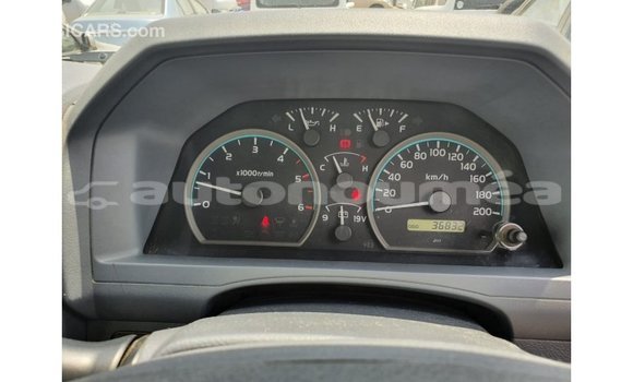 Acheter Import Voiture Toyota Land Cruiser Blanc à Import - Dubai, Iles Acheter Import Voiture Toyota Land Cruiser Blanc à Import - Dubai, Iles