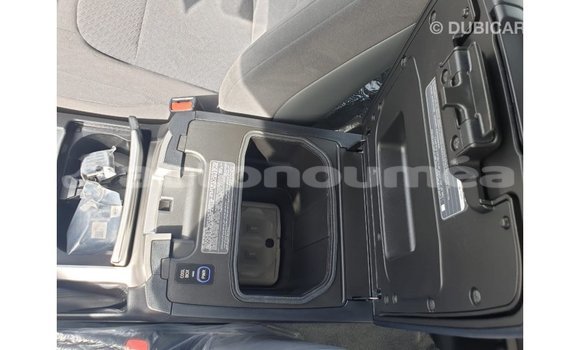 Acheter Import Voiture Toyota Land Cruiser Noir à Import - Dubai, Iles Acheter Import Voiture Toyota Land Cruiser Noir à Import - Dubai, Iles