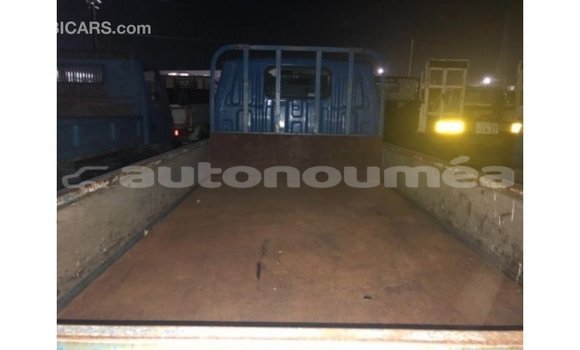 Acheter Import Utilitaire Toyota Dyna Bleu à Import - Dubai, Iles Acheter Import Utilitaire Toyota Dyna Bleu à Import - Dubai, Iles