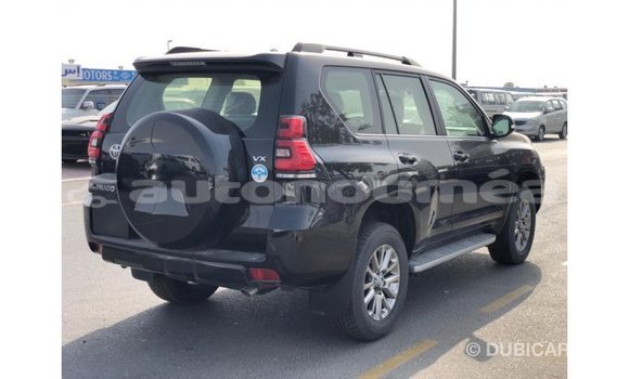 Acheter Import Voiture Toyota Prado Noir à Import - Dubai, Iles Acheter Import Voiture Toyota Prado Noir à Import - Dubai, Iles