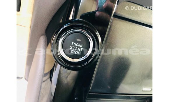 Buy Import Toyota Prado White Car in Import - Dubai in Iles Buy Import Toyota Prado White Car in Import - Dubai in Iles