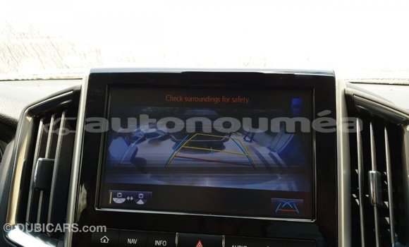 Buy Import Toyota Land Cruiser Black Car in Import - Dubai in Iles Buy Import Toyota Land Cruiser Black Car in Import - Dubai in Iles