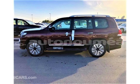 Buy Import Toyota Land Cruiser Other Car in Import - Dubai in Iles Buy Import Toyota Land Cruiser Other Car in Import - Dubai in Iles