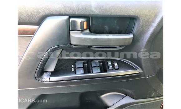 Buy Import Toyota Land Cruiser Other Car in Import - Dubai in Iles Buy Import Toyota Land Cruiser Other Car in Import - Dubai in Iles