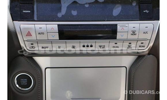 Acheter Import Voiture Toyota Prado Noir à Import - Dubai, Iles Acheter Import Voiture Toyota Prado Noir à Import - Dubai, Iles