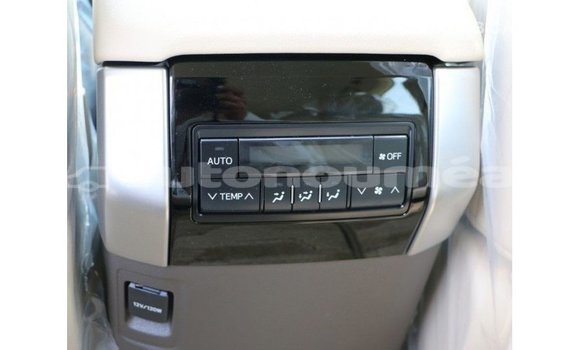 Acheter Import Voiture Toyota Prado Noir à Import - Dubai, Iles Acheter Import Voiture Toyota Prado Noir à Import - Dubai, Iles